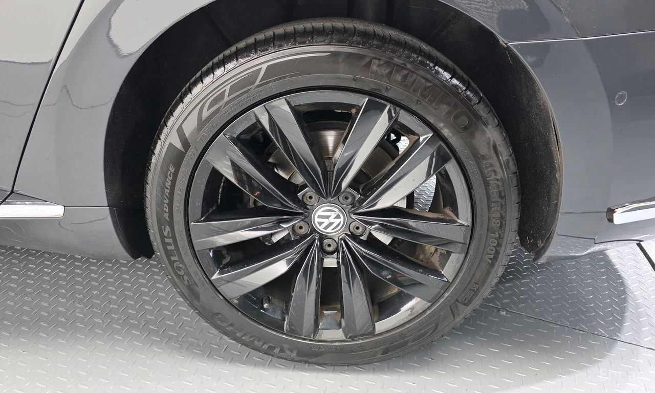 VW Arteon 2.0 TDI Prestige* DISTRONIC* 360 CAM* HEAD-UP* , снимка 5 - Автомобили и джипове - 54972100