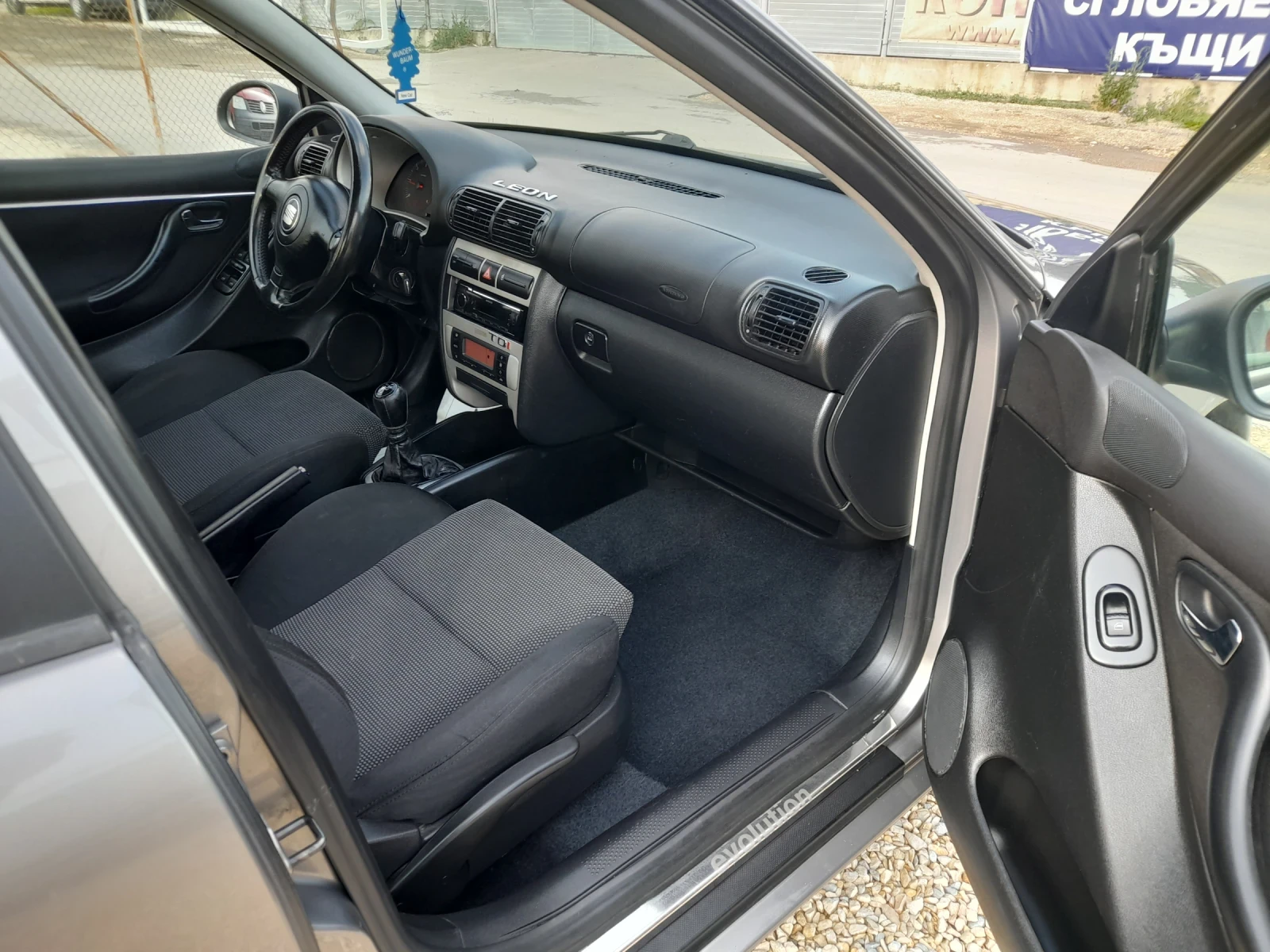 Seat Leon 1.9TDI, снимка 6 - Автомобили и джипове - 55124500