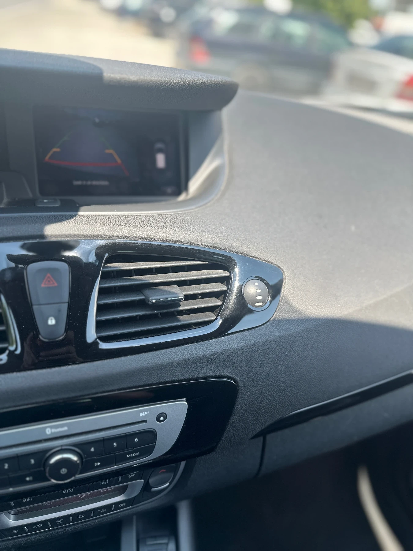 Renault Scenic Бензин euro 6 BOSE Edition , снимка 12 - Автомобили и джипове - 55174391