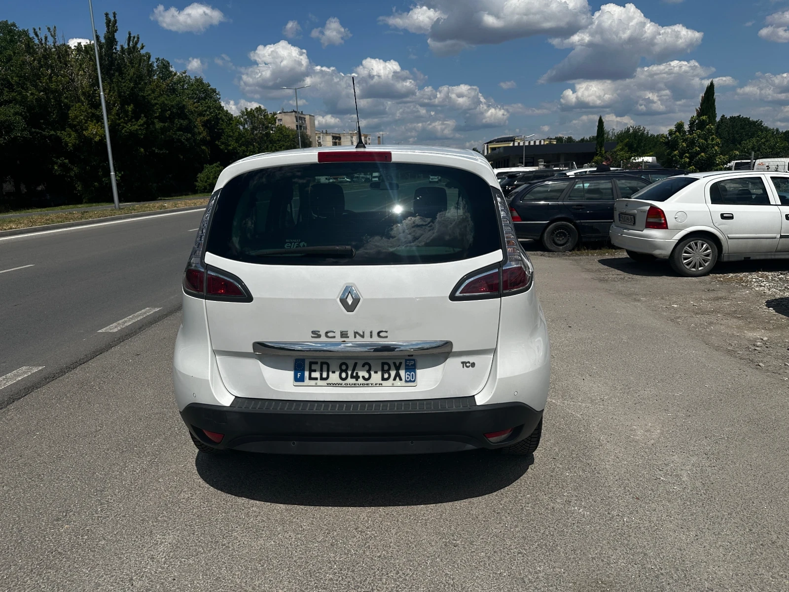 Renault Scenic Бензин euro 6 BOSE Edition , снимка 4 - Автомобили и джипове - 55174391