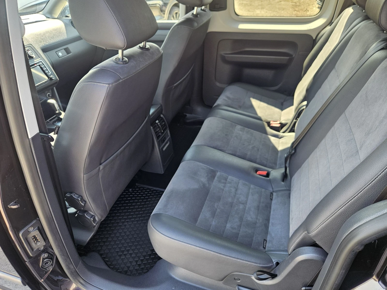 VW Caddy 2.0 tdi 140�.�.4 motion | Mobile.bg � ����������� 9
