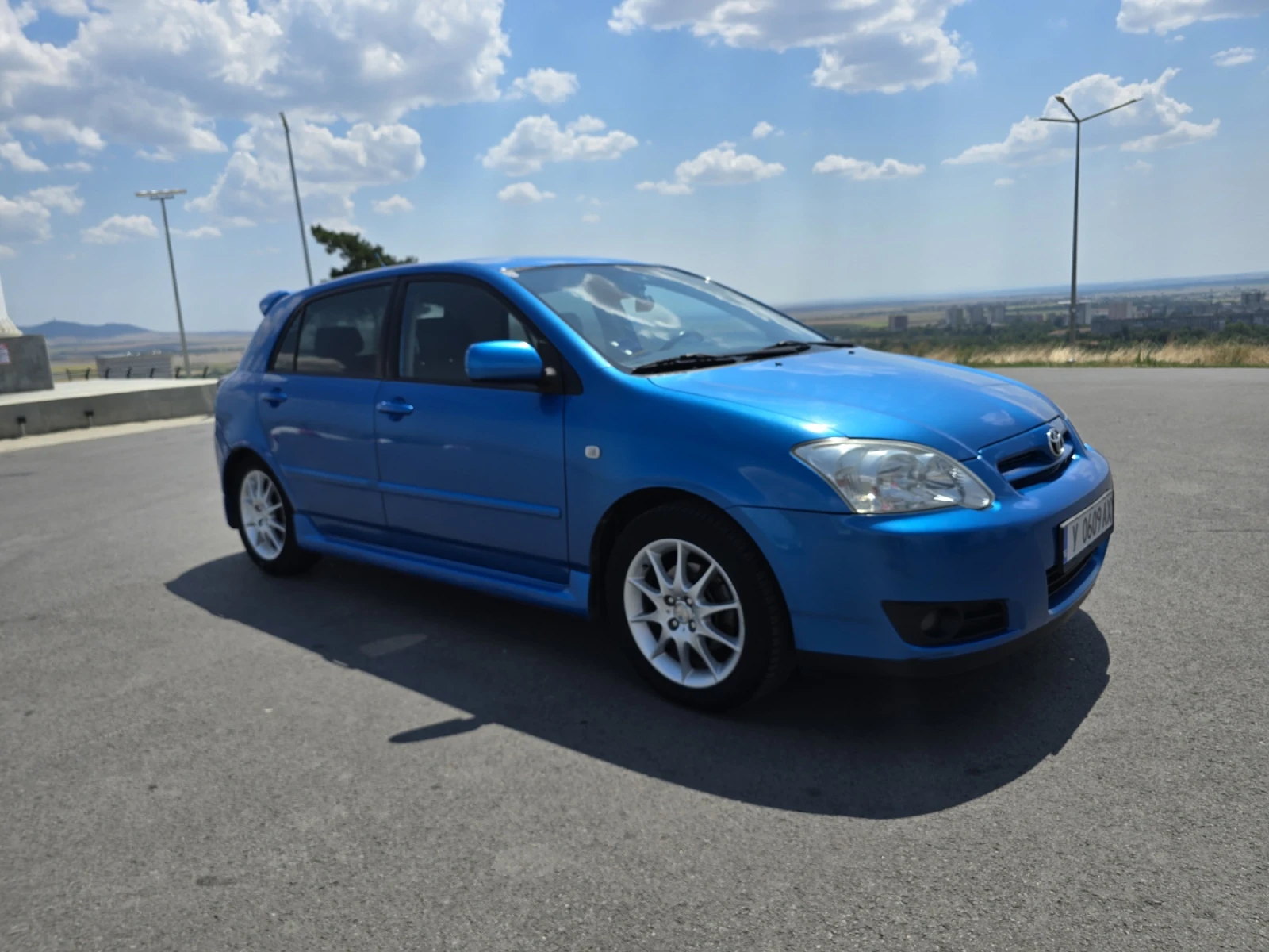 Toyota Corolla 2.0 D4D, снимка 5 - Автомобили и джипове - 55654876