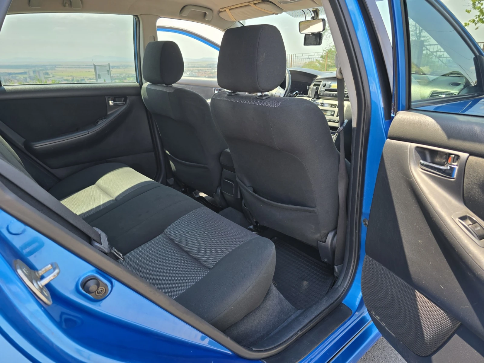 Toyota Corolla 2.0 D4D, снимка 11 - Автомобили и джипове - 55654876