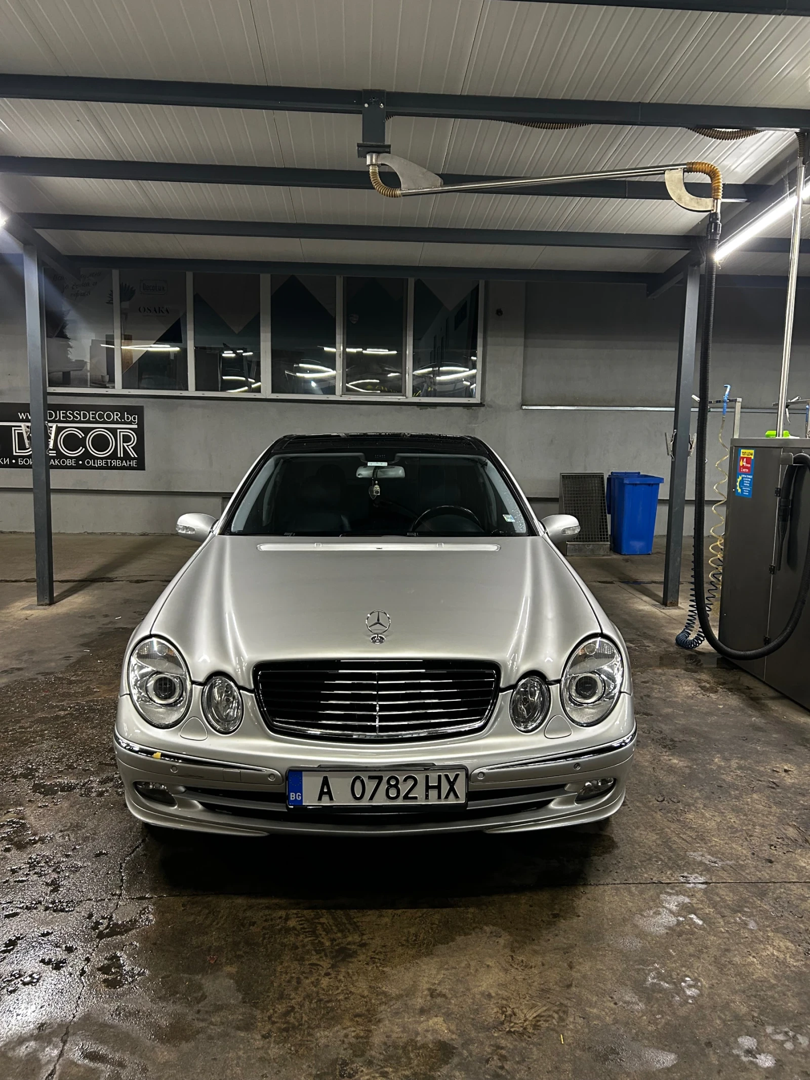 Mercedes-Benz E 320