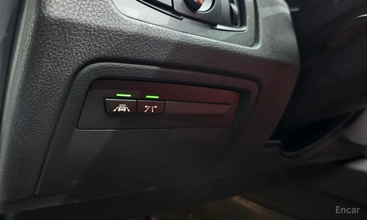 BMW 330 i M Sport Shadow * ШИБИДАХ * ХЕД * ПОДГРЕВ * , снимка 17 - Автомобили и джипове - 55905433