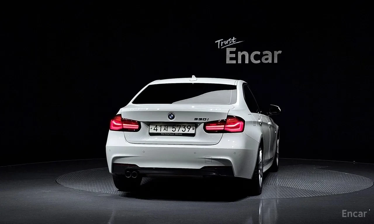 BMW 330 i M Sport Shadow * ШИБИДАХ * ХЕД * ПОДГРЕВ * , снимка 4 - Автомобили и джипове - 55905433