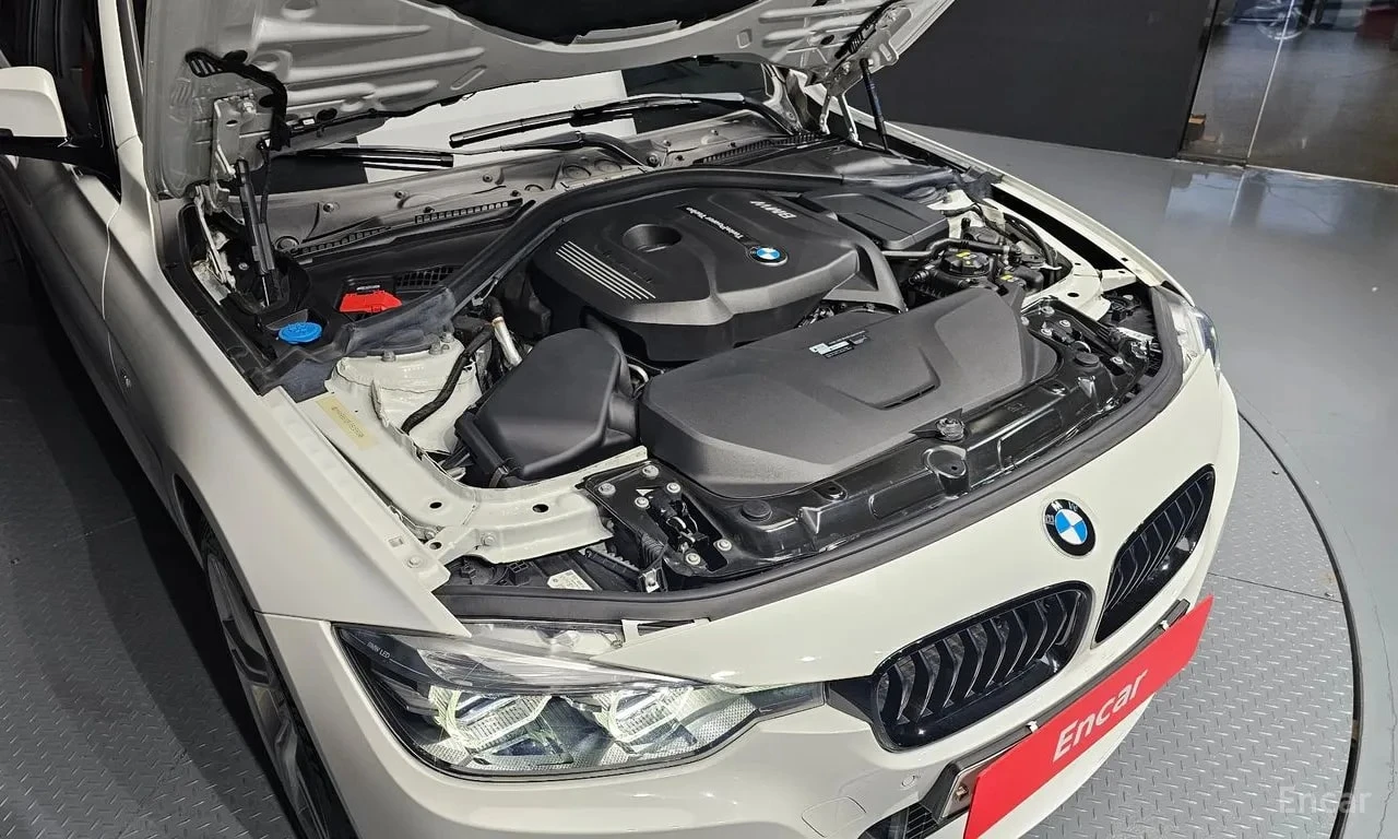 BMW 330 i M Sport Shadow * ШИБИДАХ * ХЕД * ПОДГРЕВ * , снимка 6 - Автомобили и джипове - 55905433