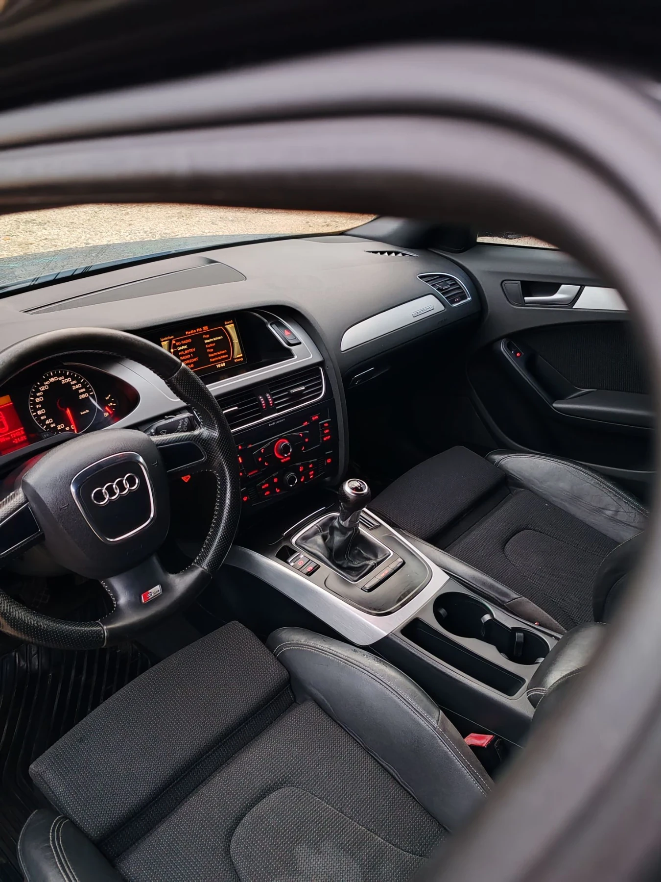 Audi A4 quattro 3xS line , снимка 13 - Автомобили и джипове - 56493570