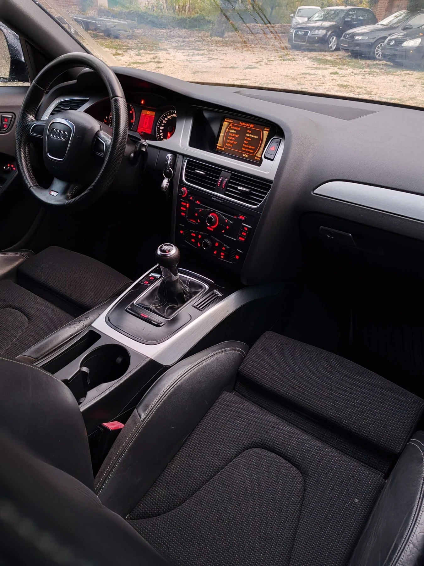 Audi A4 quattro 3xS line , снимка 16 - Автомобили и джипове - 56493570