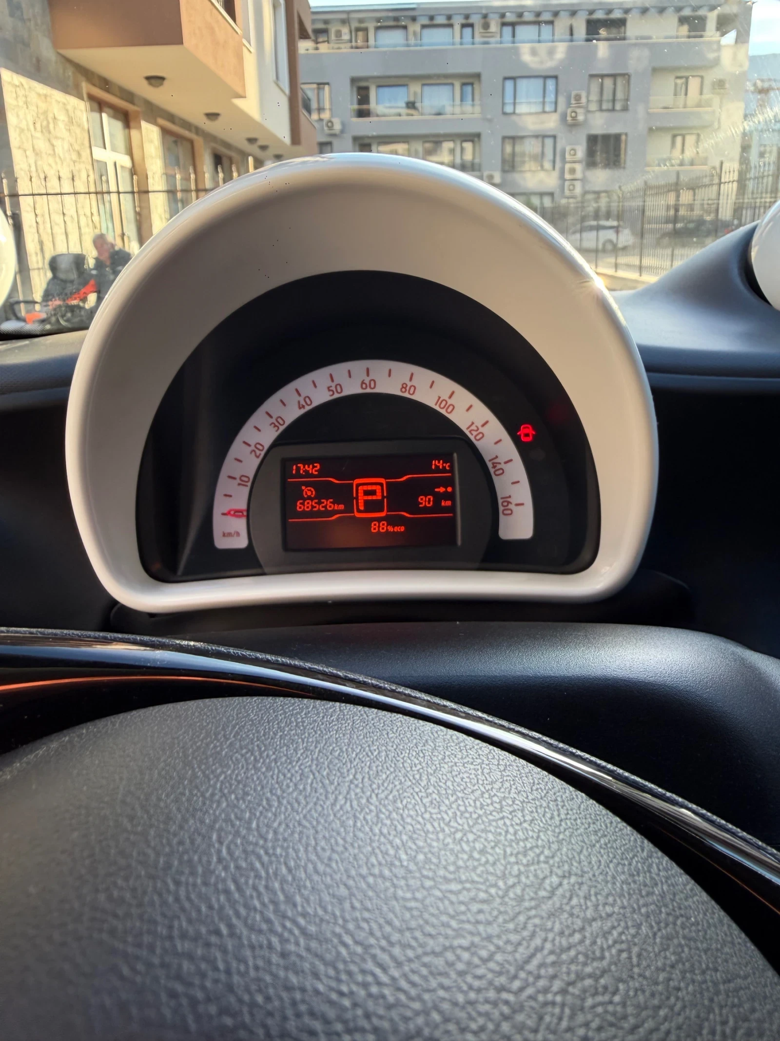 Smart Forfour, снимка 8 - Автомобили и джипове - 56583473