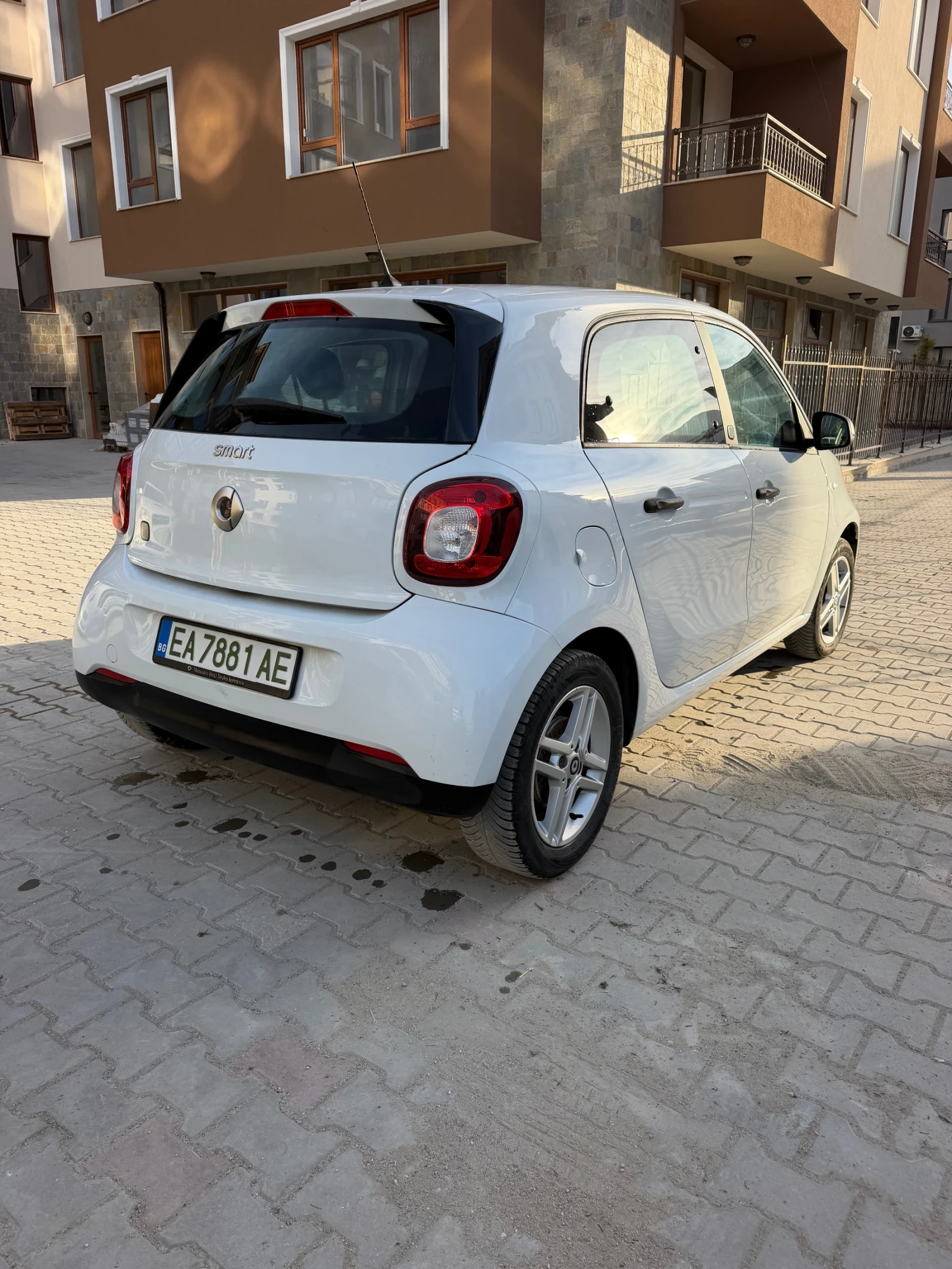 Smart Forfour, снимка 4 - Автомобили и джипове - 56583473