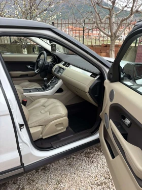 Land Rover Range Rover Evoque 2.2/150к/ EVOQUE/ ПАНОРАМА/ПЕРФЕКТНО СЪСТОЯНИЕ!, снимка 6