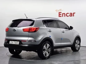 Kia Sportage 2.0 CRDi 4WD, снимка 2