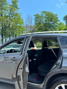 Toyota Rav4 2.2 D-4D 4x4 Automatic, снимка 12