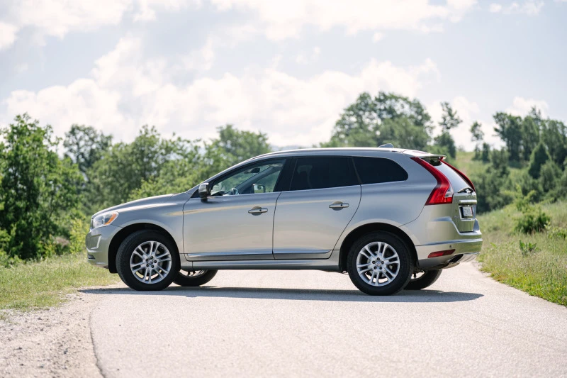 Volvo XC60 T5 6м. ГАРАНЦИЯ, снимка 4 - Автомобили и джипове - 45914666