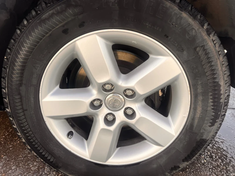Toyota Rav4, снимка 17 - Автомобили и джипове - 52583317