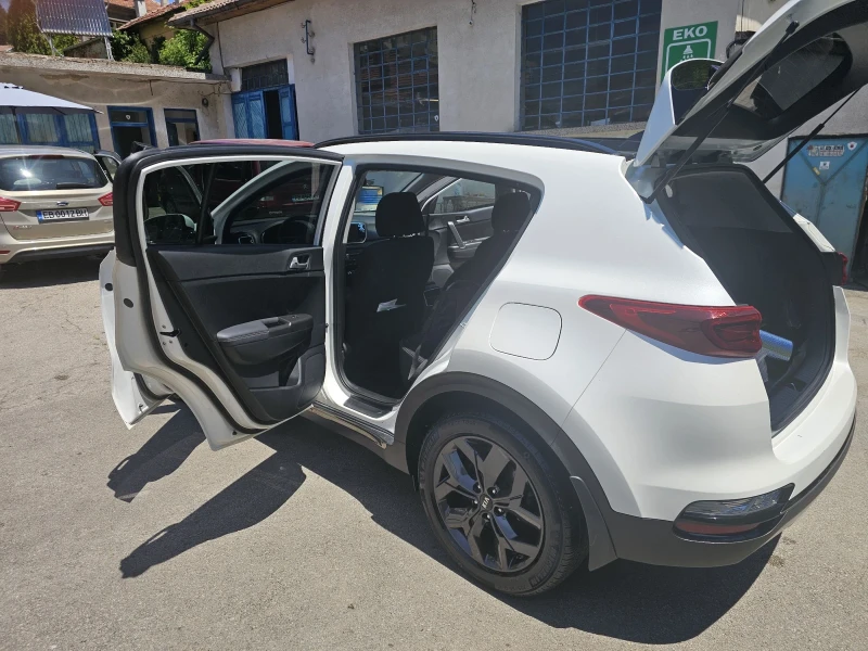 Kia Sportage, снимка 7 - Автомобили и джипове - 51280033