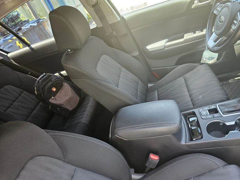 Kia Sportage, снимка 14 - Автомобили и джипове - 51280033