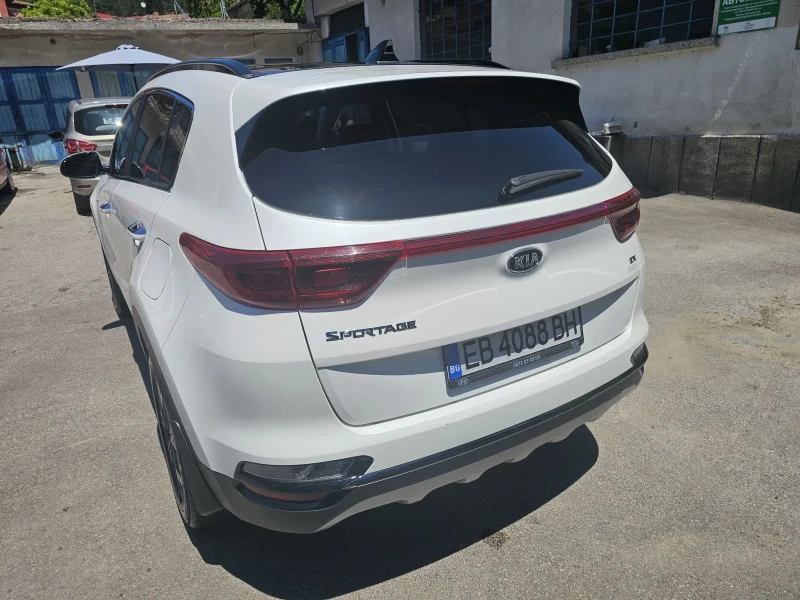Kia Sportage, снимка 11 - Автомобили и джипове - 51280033