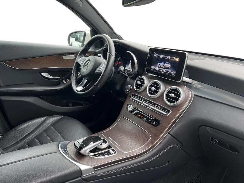 Mercedes-Benz GLC 250 4MATIC Coupе, снимка 9 - Автомобили и джипове - 53003184