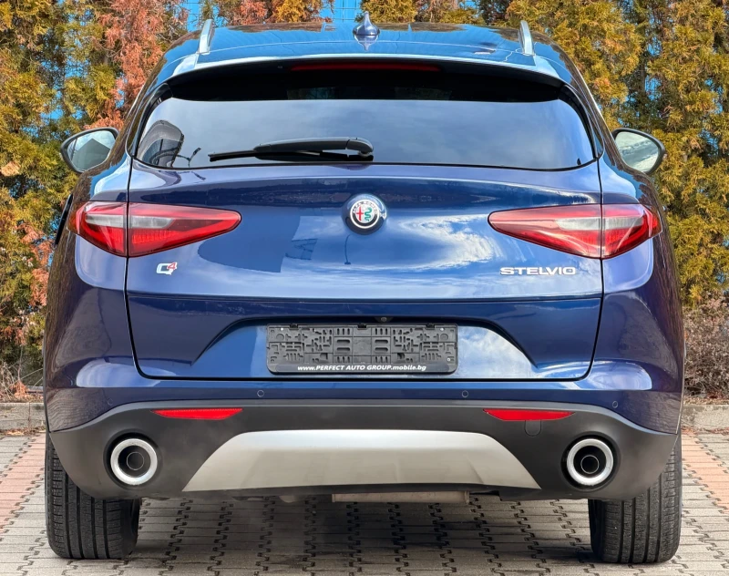 Alfa Romeo Stelvio 2.2M-JET-210KC-KEYLESS-НАВИ-КАМЕРА-ДИСТРОНИК-TОП!!, снимка 4 - Автомобили и джипове - 53051166