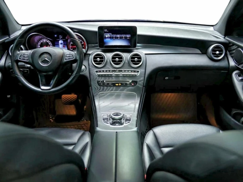 Mercedes-Benz GLC 300, снимка 9 - Автомобили и джипове - 53097460