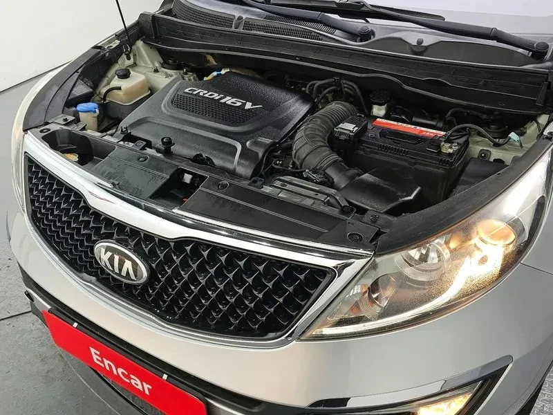 Kia Sportage 2.0 CRDi 4WD, снимка 6 - Автомобили и джипове - 54274996