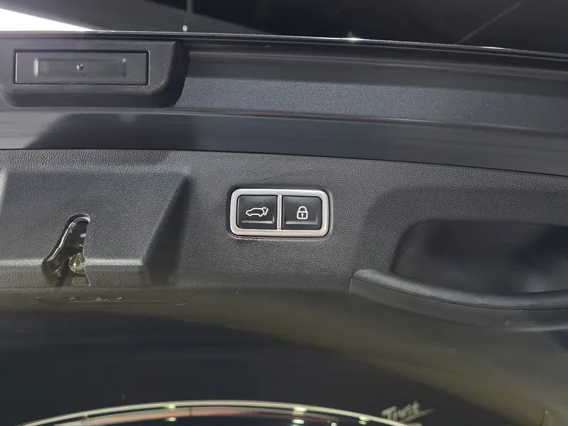 Kia Sorento 2.2 CRDI 4WD - САМО 30% АВАНС, снимка 17 - Автомобили и джипове - 56018245