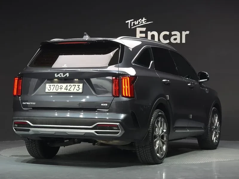 Kia Sorento 2.2 CRDI 4WD - САМО 30% АВАНС, снимка 2 - Автомобили и джипове - 56018245