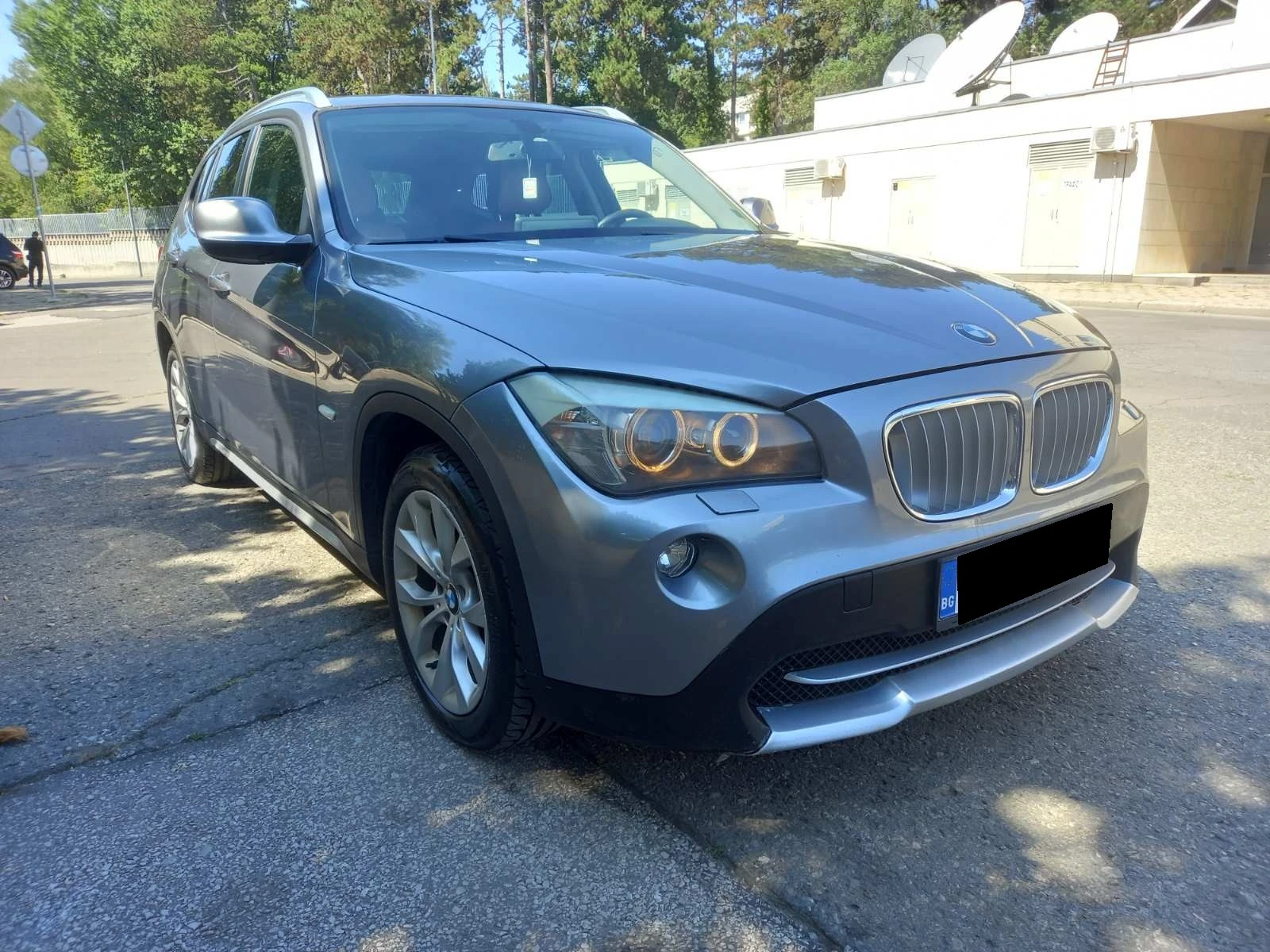 BMW X1 2.3d xDrive - изображение 3