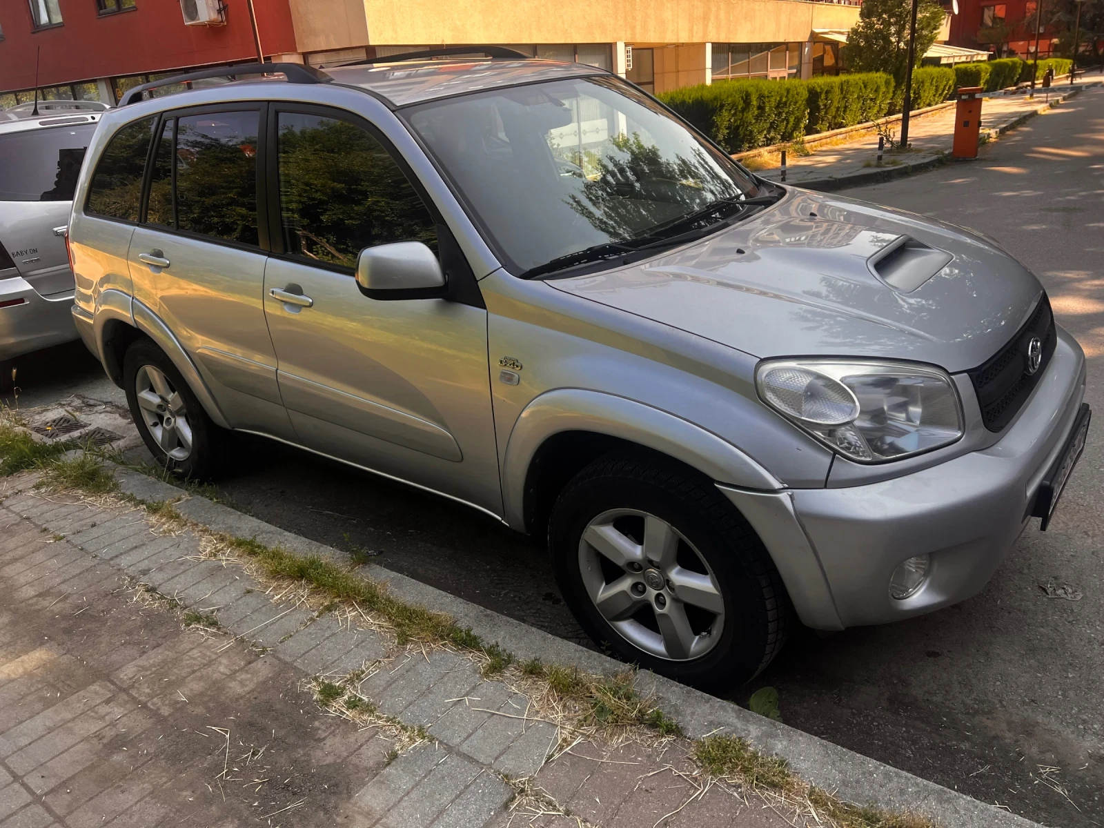 Toyota Rav4  - изображение 8