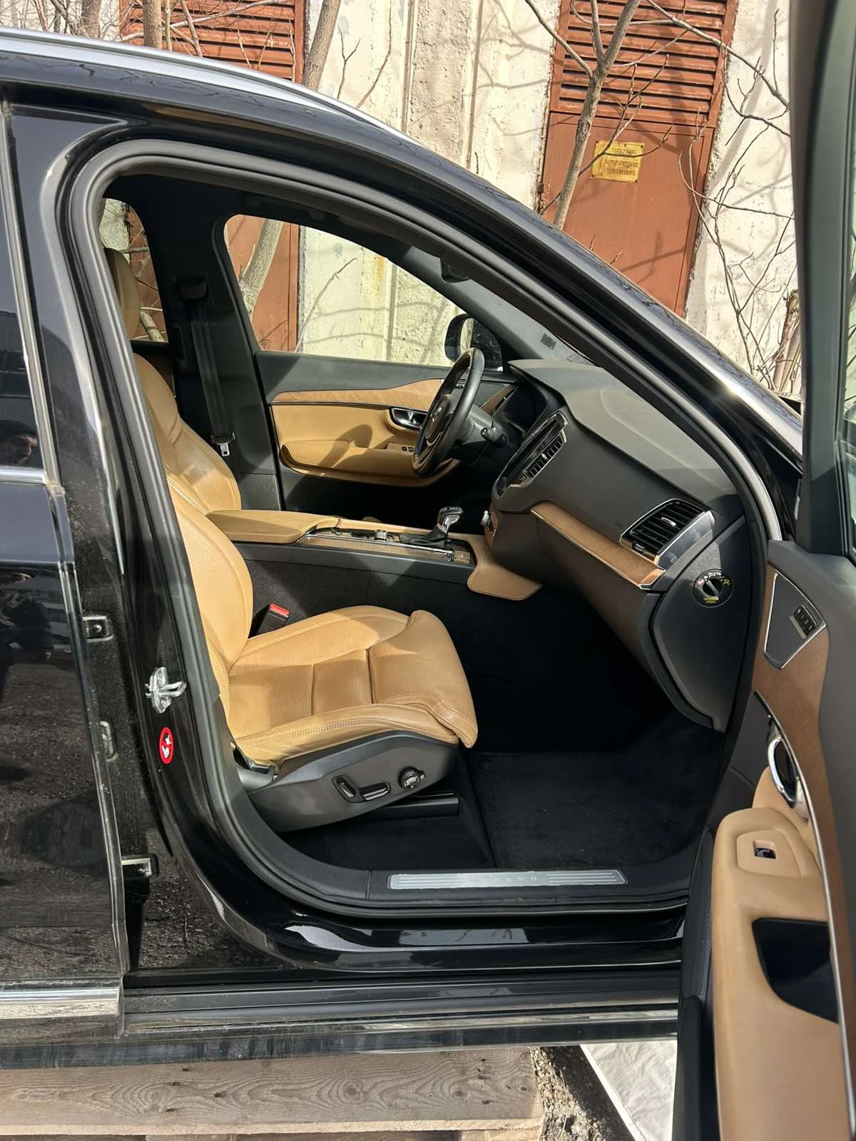 Volvo Xc90 D5 - изображение 8