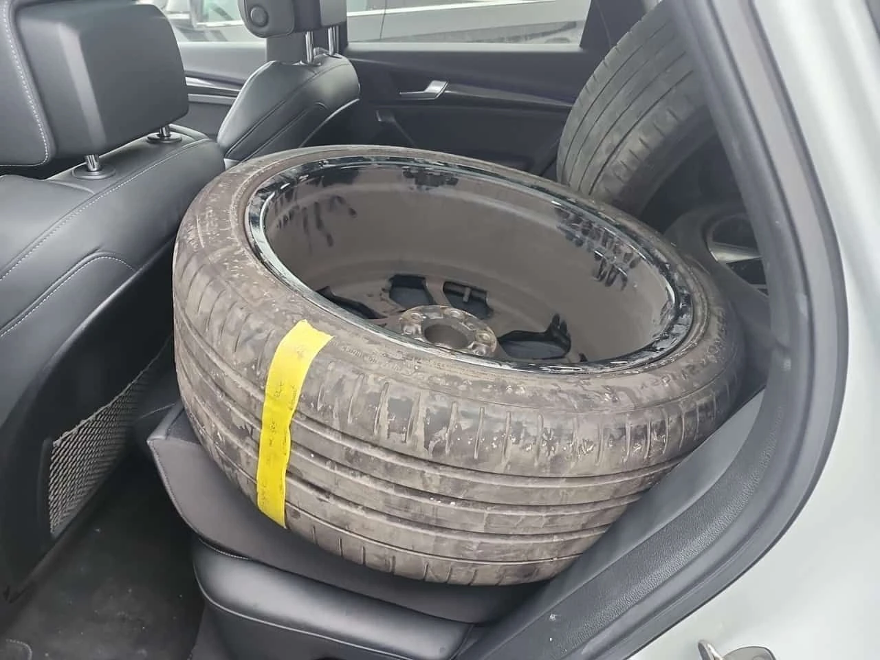 Audi SQ5 TECHNIK | PANO | B&O | ПОДГРЕВИ | CARFAX, снимка 12 - Автомобили и джипове - 53737197