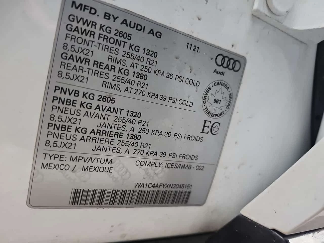 Audi SQ5 TECHNIK | PANO | B&O | ПОДГРЕВИ | CARFAX, снимка 16 - Автомобили и джипове - 53737197