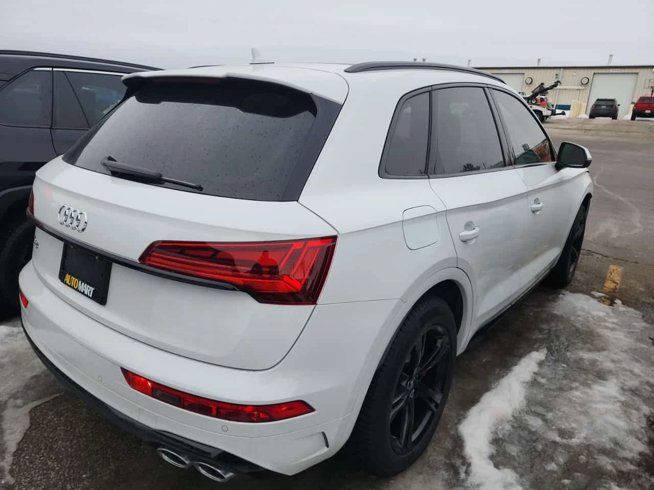 Audi SQ5 TECHNIK | PANO | B&O | ПОДГРЕВИ | CARFAX, снимка 3 - Автомобили и джипове - 53737197