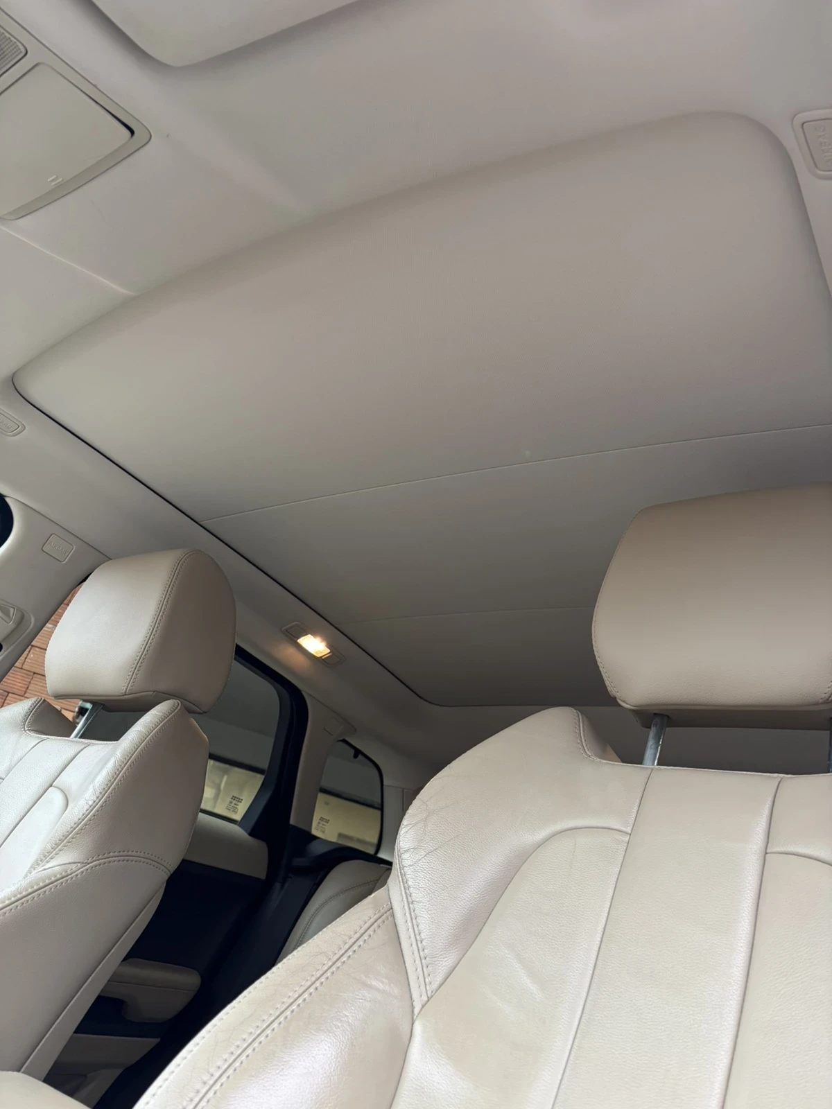 Land Rover Range Rover Evoque 2.2/150к/ EVOQUE/ ПАНОРАМА/ПЕРФЕКТНО СЪСТОЯНИЕ!, снимка 12 - Автомобили и джипове - 54092886