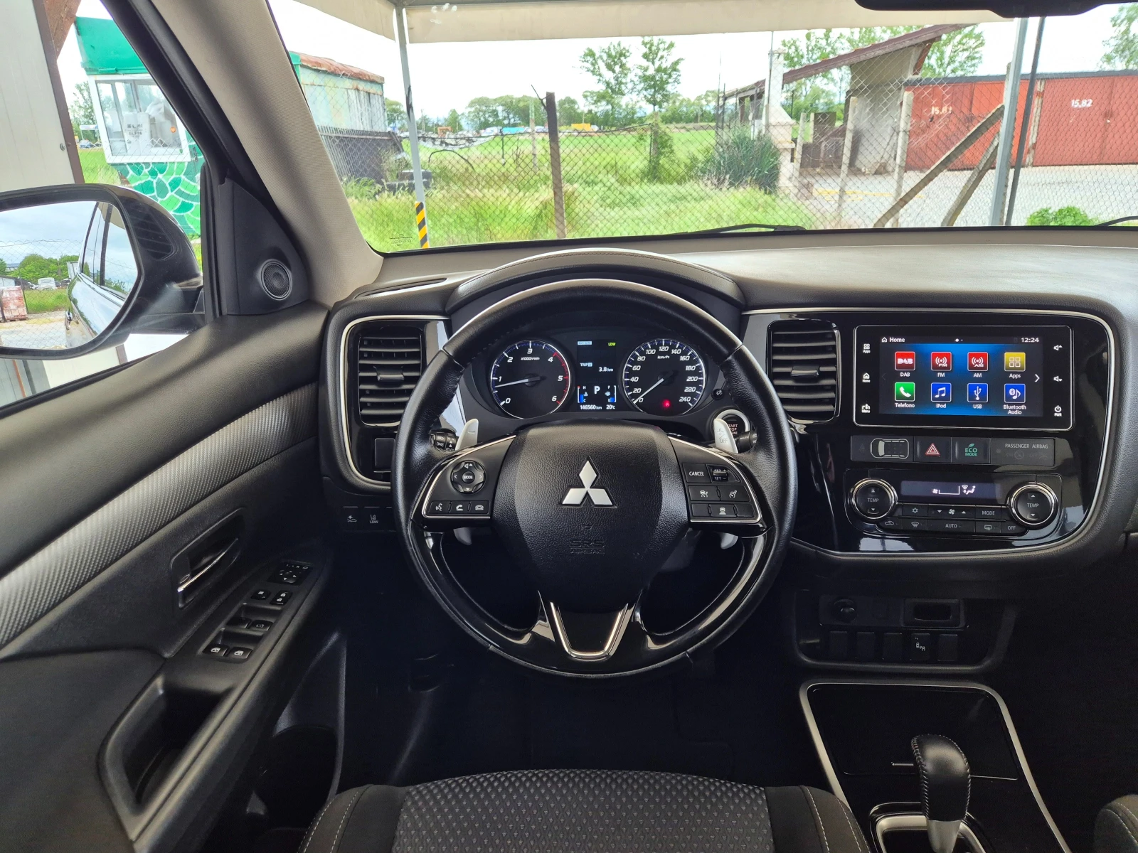 Mitsubishi Outlander 2.2DI-D* AUTOMAT* 4×4* , снимка 13 - Автомобили и джипове - 54588098
