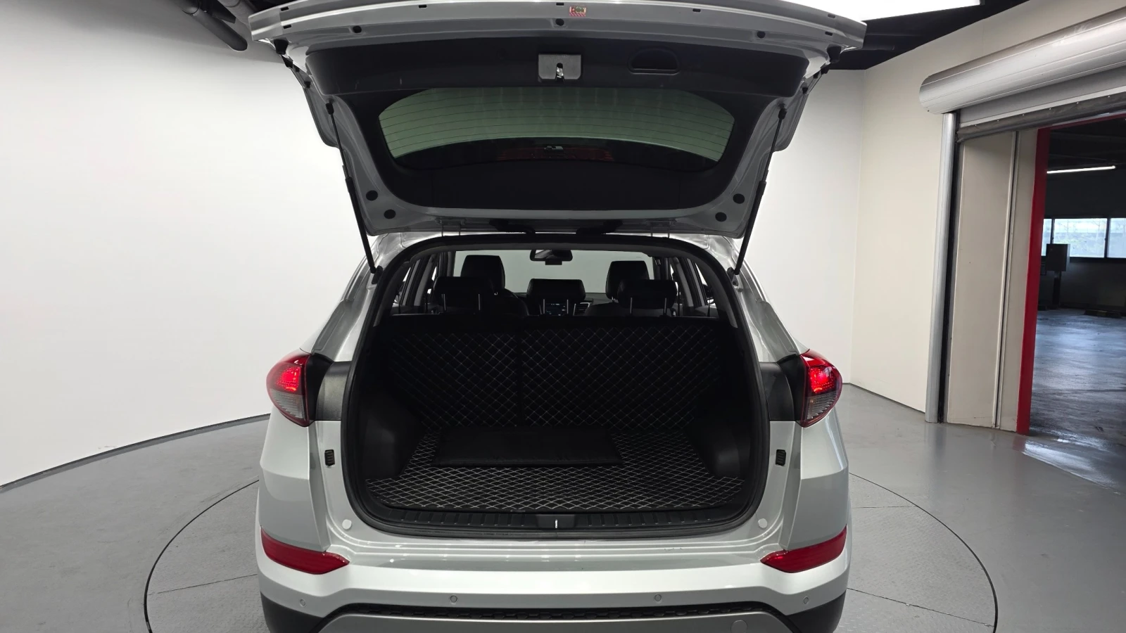 Hyundai Tucson Modern* ПОДГРЕВ* ОБДУХВАНЕ, снимка 17 - Автомобили и джипове - 54895405