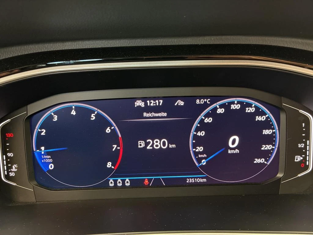 VW T-Roc 1.0 TSI R-Line Навигация, снимка 8 - Автомобили и джипове - 56068923
