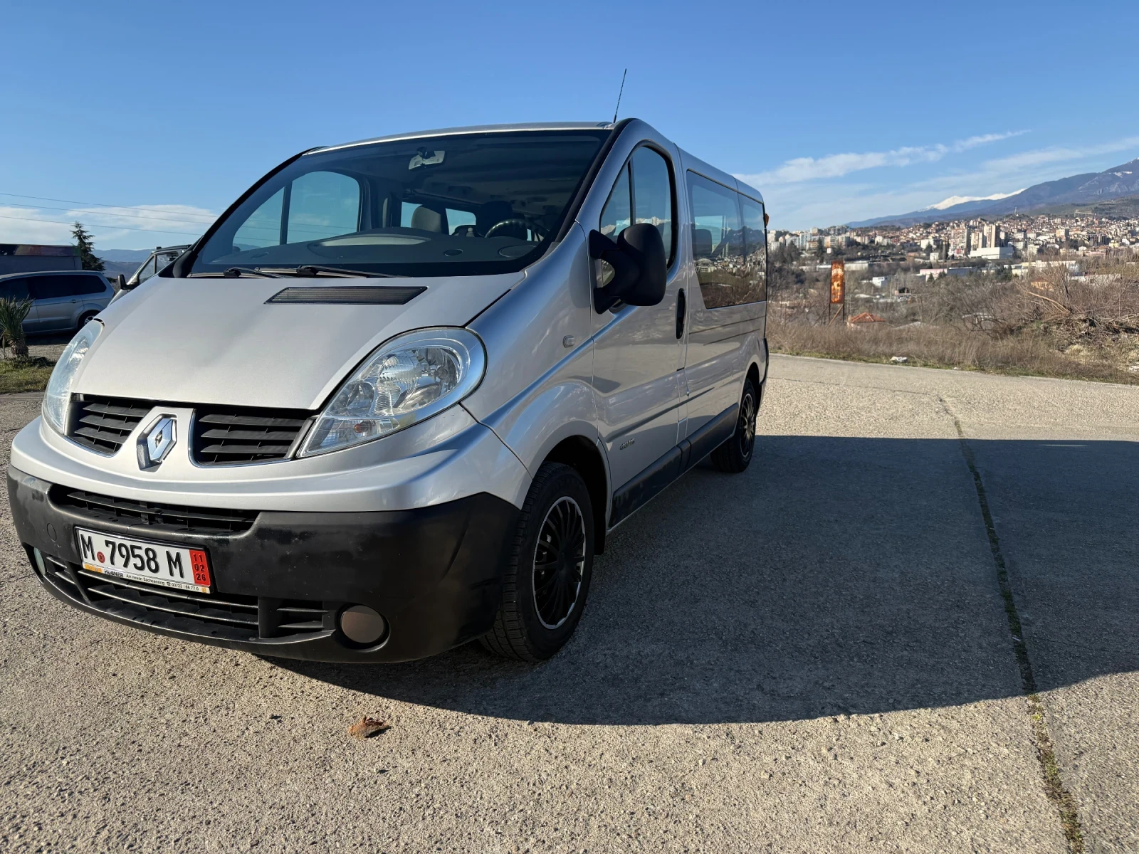 Renault Trafic 2.0dci 115кс 279000, снимка 2 - Бусове и автобуси - 53819979