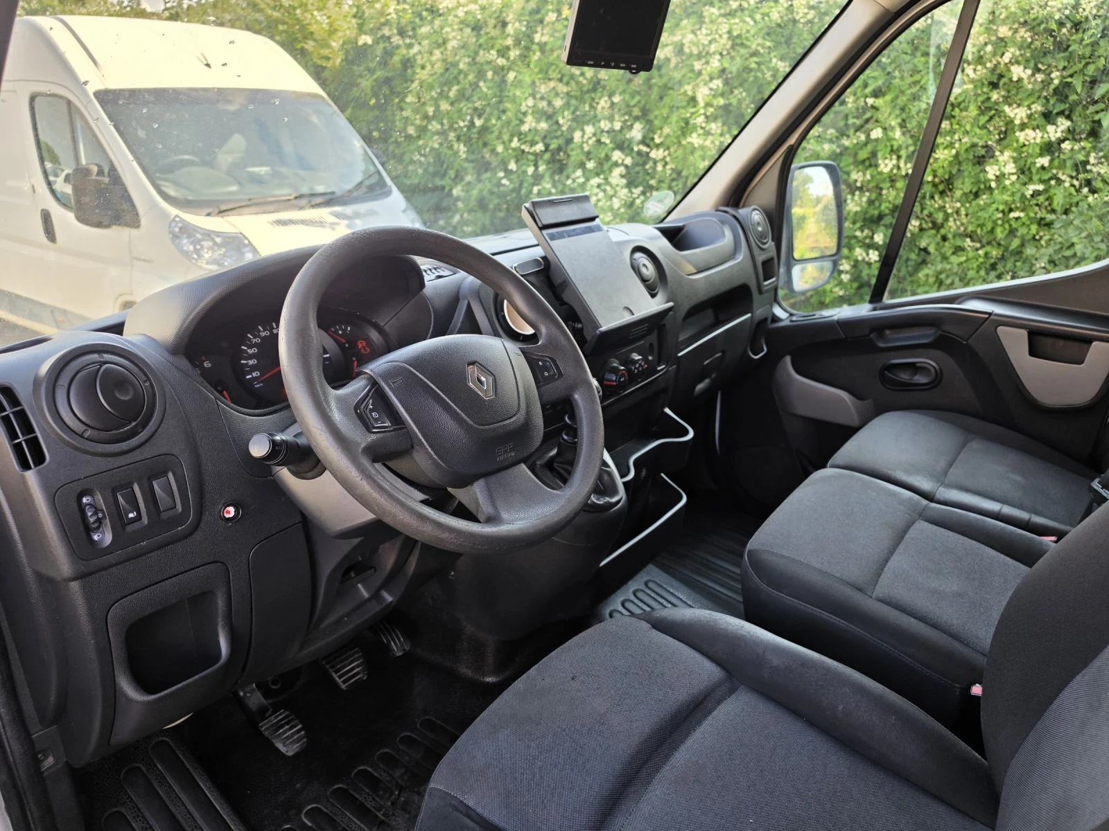 Renault Master 2.3dci, снимка 12 - Бусове и автобуси - 55108241