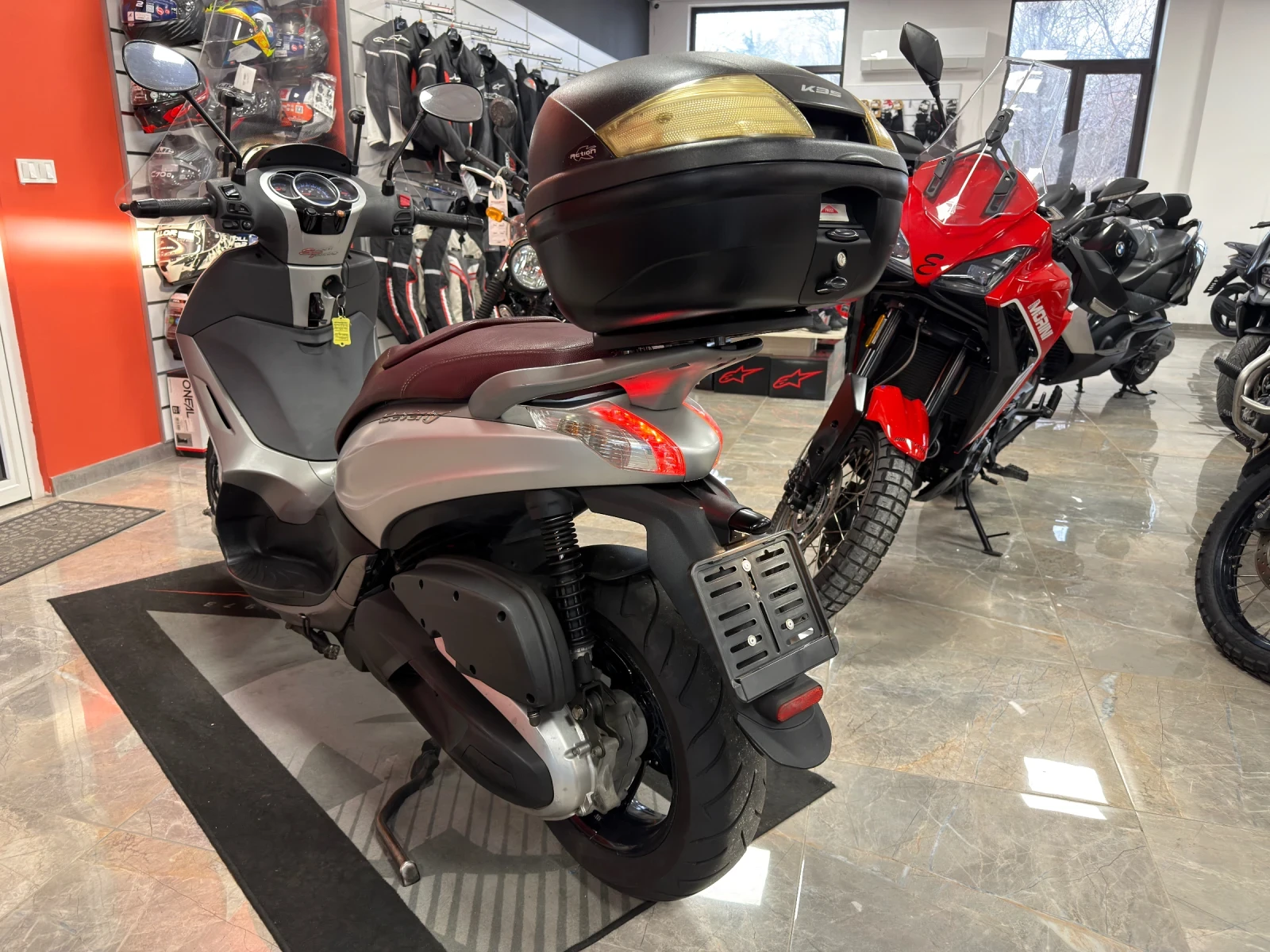 Piaggio Beverly SPORT TORING ABS ASR - изображение 6