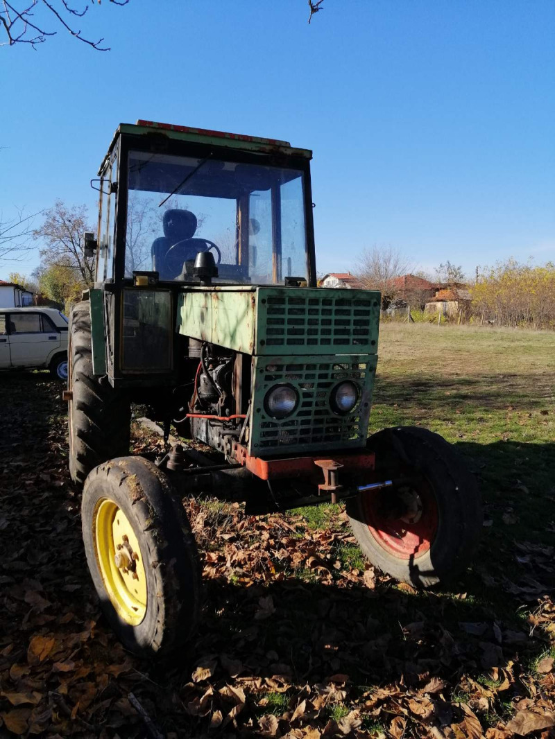 Трактор Болгар Мтз, снимка 1 - Селскостопанска техника - 38807841