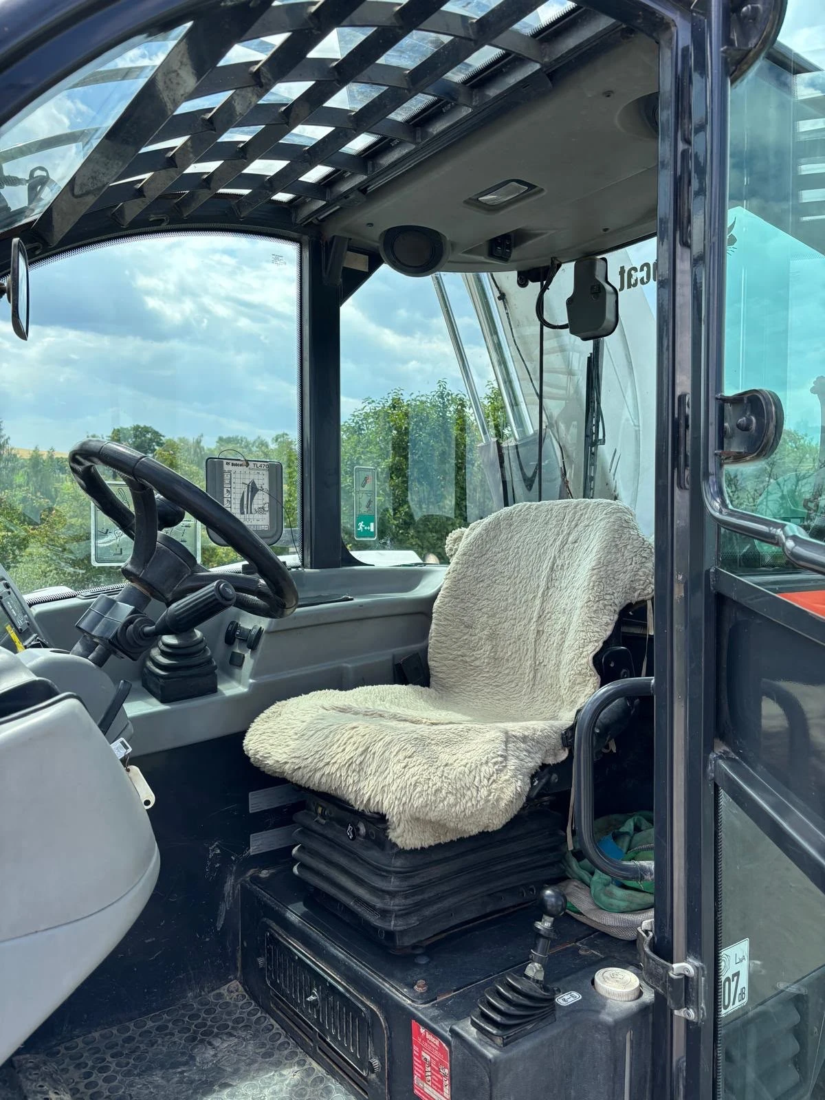Телескопичен товарач Bobcat TL 470 HIGH FLOW ЛИЗИНГ, снимка 11 - Селскостопанска техника - 55728773