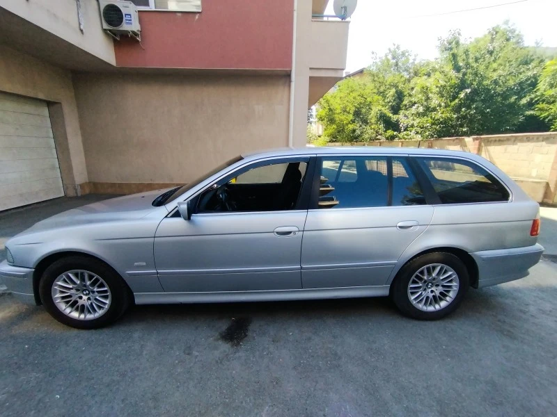 BMW 525 Комби , снимка 17 - Автомобили и джипове - 46499879