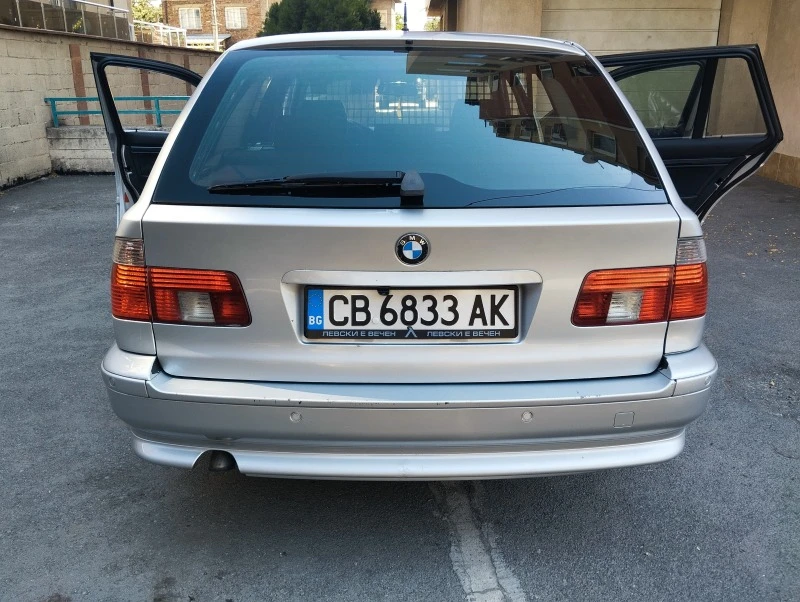 BMW 525 Комби , снимка 11 - Автомобили и джипове - 46499879