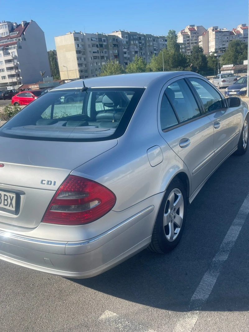 Mercedes-Benz E 270 Avantgarde, снимка 5 - Автомобили и джипове - 46797461