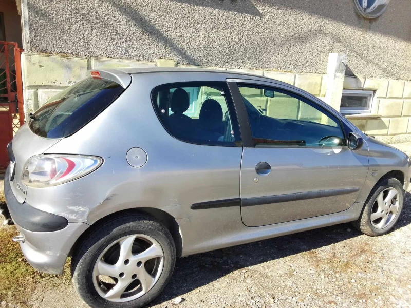 Peugeot 206, снимка 4 - Автомобили и джипове - 47578868