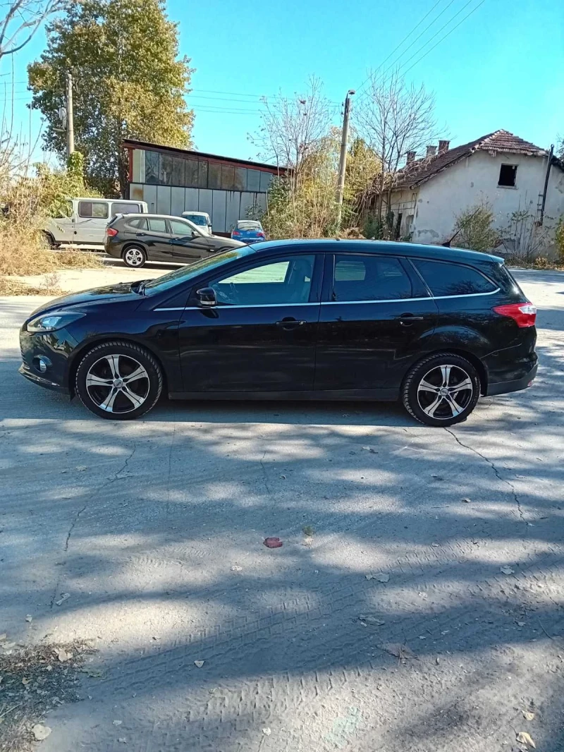 Ford Focus 1000 куб. Бензин, снимка 9 - Автомобили и джипове - 48528394