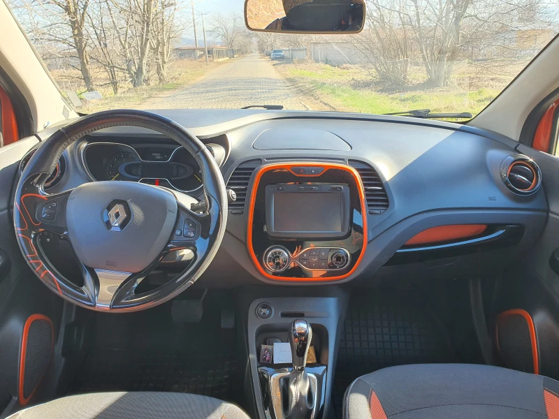 Renault Captur 1, 5 dci Automat, снимка 11 - Автомобили и джипове - 49403998